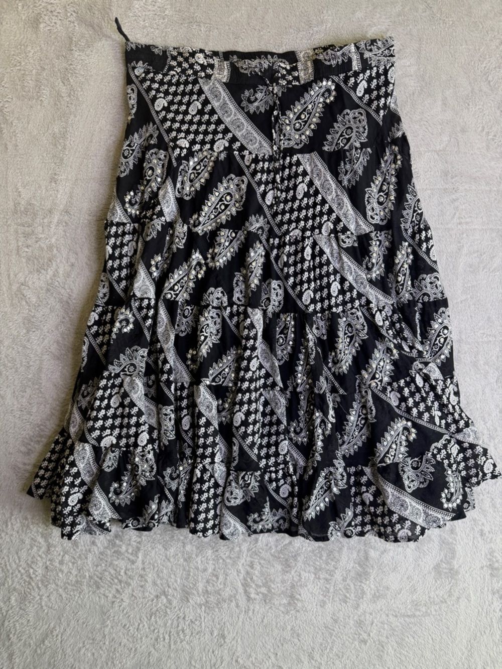 Vintage Silver Stream Black & White Paisley Tiered Skirt OS L/XL